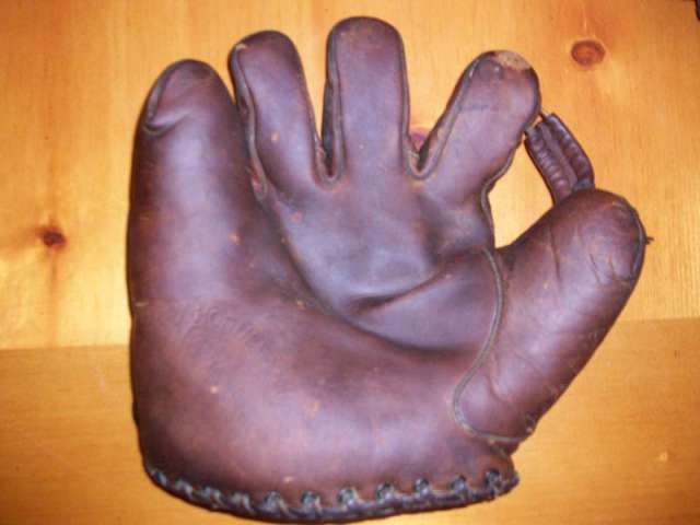 Rogers Hornsby Wilson 648L Front